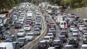 Hoy no circula 15 de mayo 2025: ¿qué autos no salen este jueves?