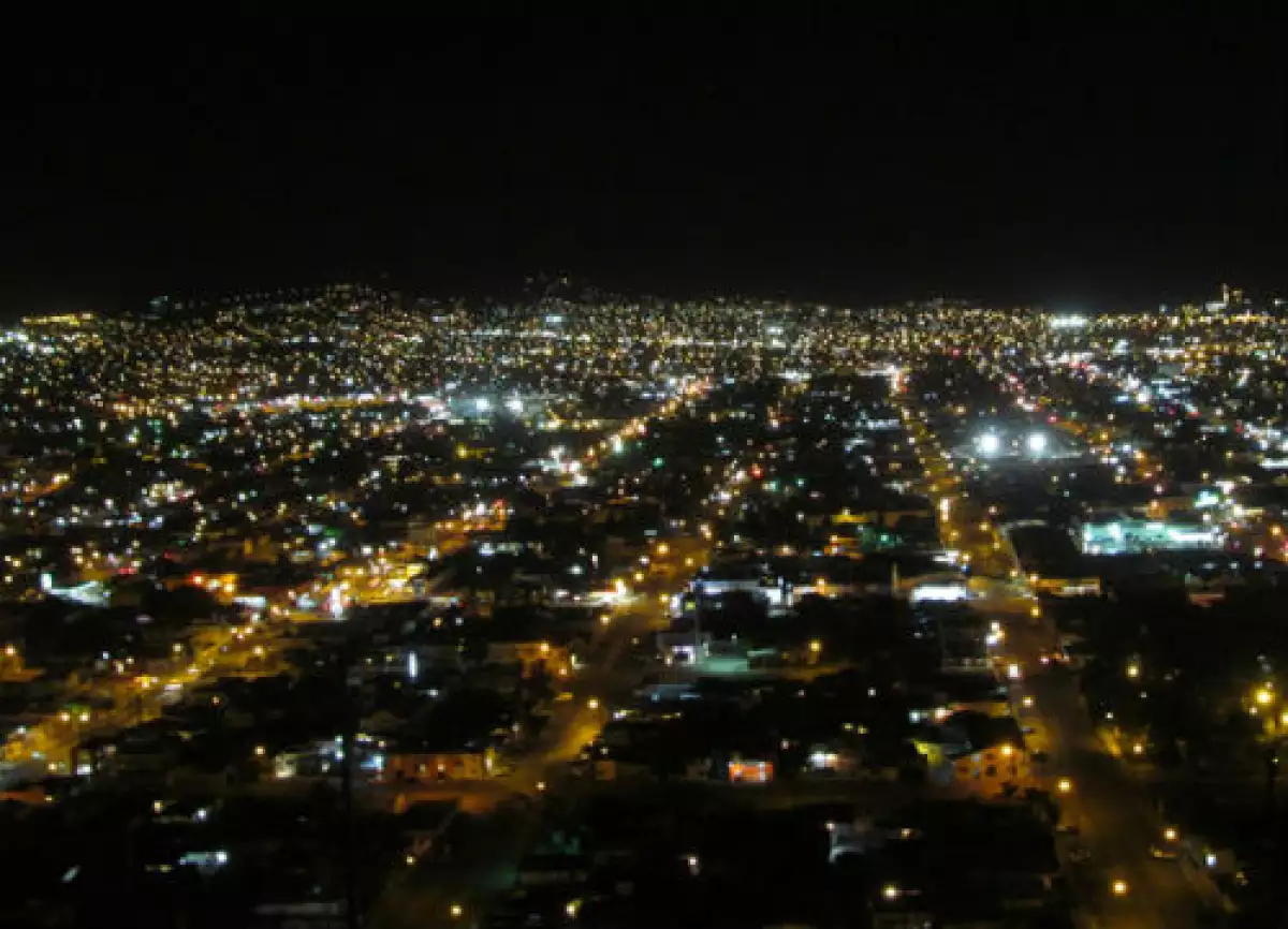 Contra la contaminación visual, luminarias inteligentes