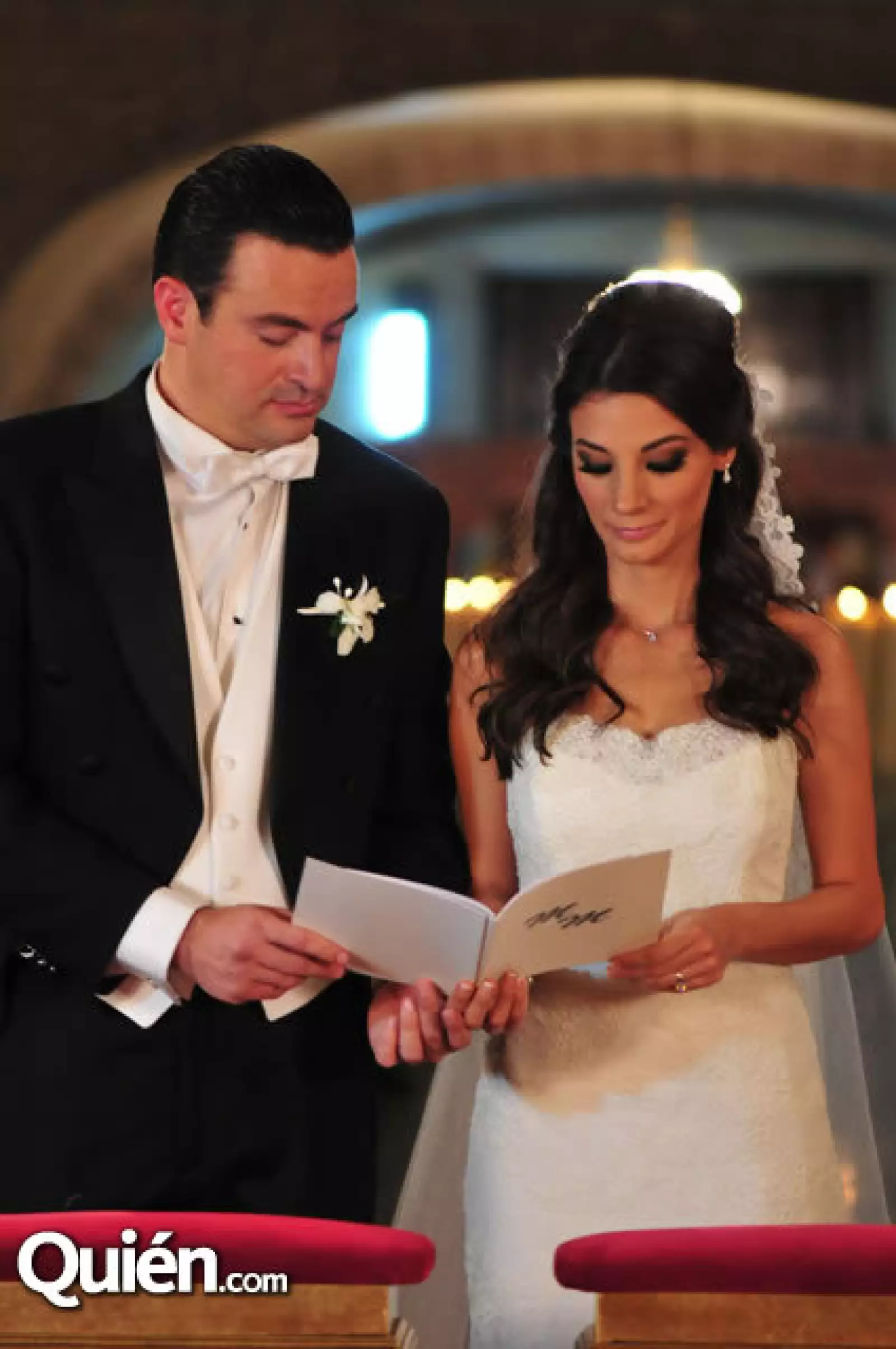 Mauricio Vega,Marcela García