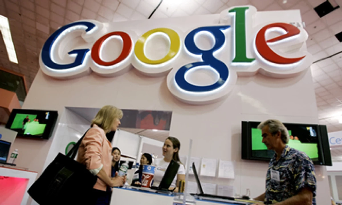 Somos una compañía que cumple la ley, no queremos que nuestros servicios sean utilizados de manera dañina, afirmó Google. (Foto: AP)