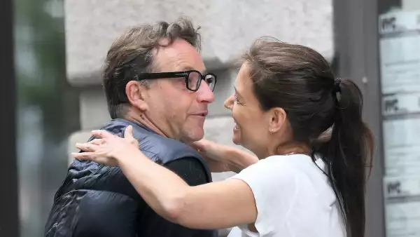 EXC Katie Holmes, Jeremy Barber