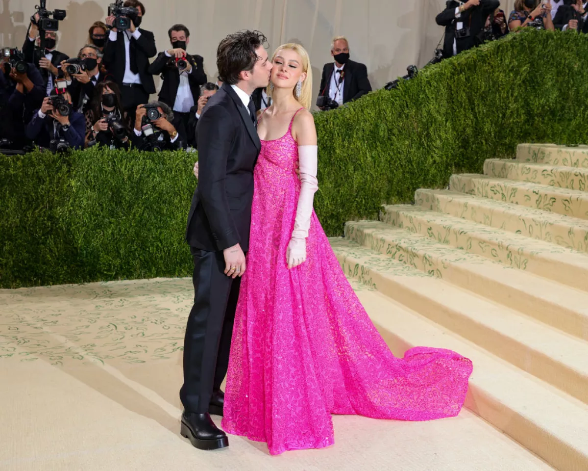 muestra-amor-brooklyn-beckham-nicola-peltz