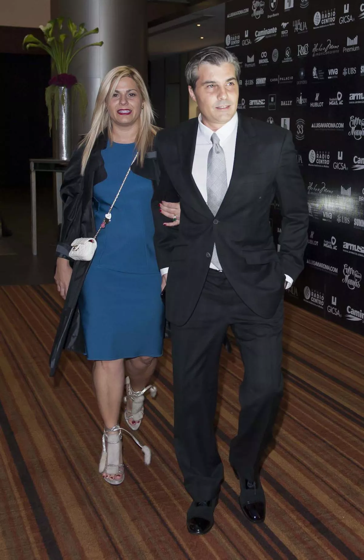 Celebridades asisten a la subasta y show de la fundacion Duerme Tranquilo