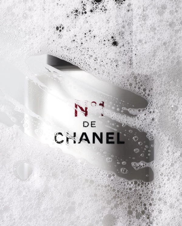 2-chanel-numero 1-n 1-skincare-maquillaje-fragancia-innovador-sustentable-camelia-camelia roja-anti edad-crema-suero.jpg