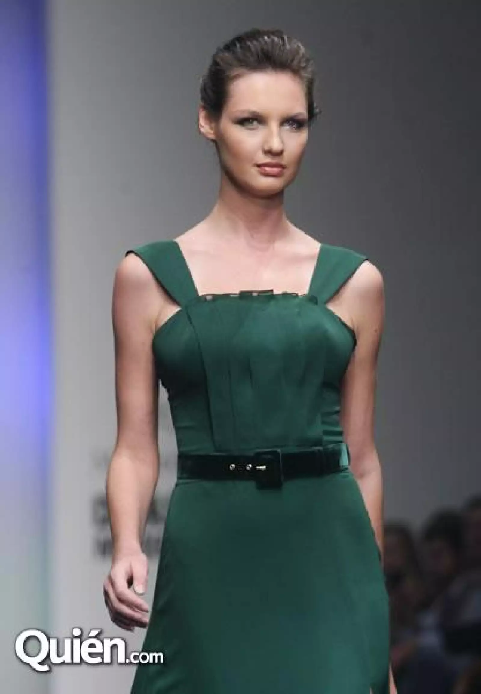 MBDF 2011 Pasarela Clara González