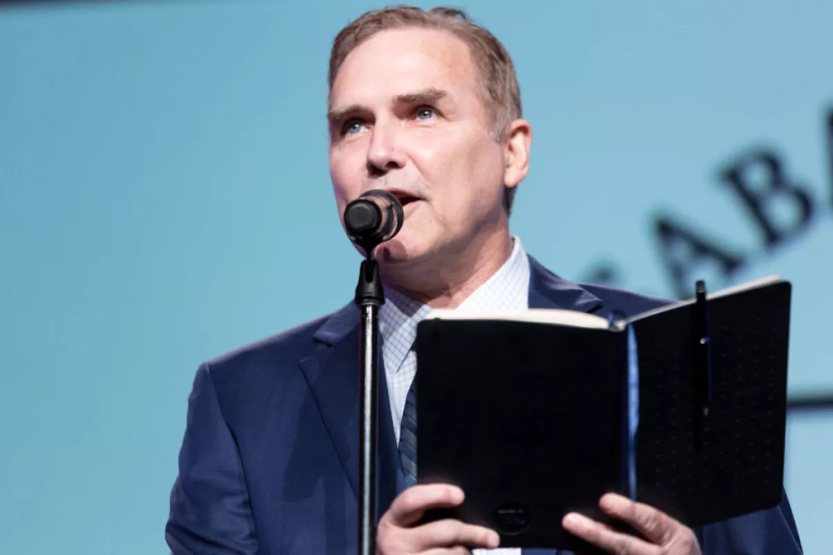 Norm MacDonald