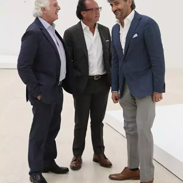 Paul Marciano, Alberto Fasja y Ricardo Bastón