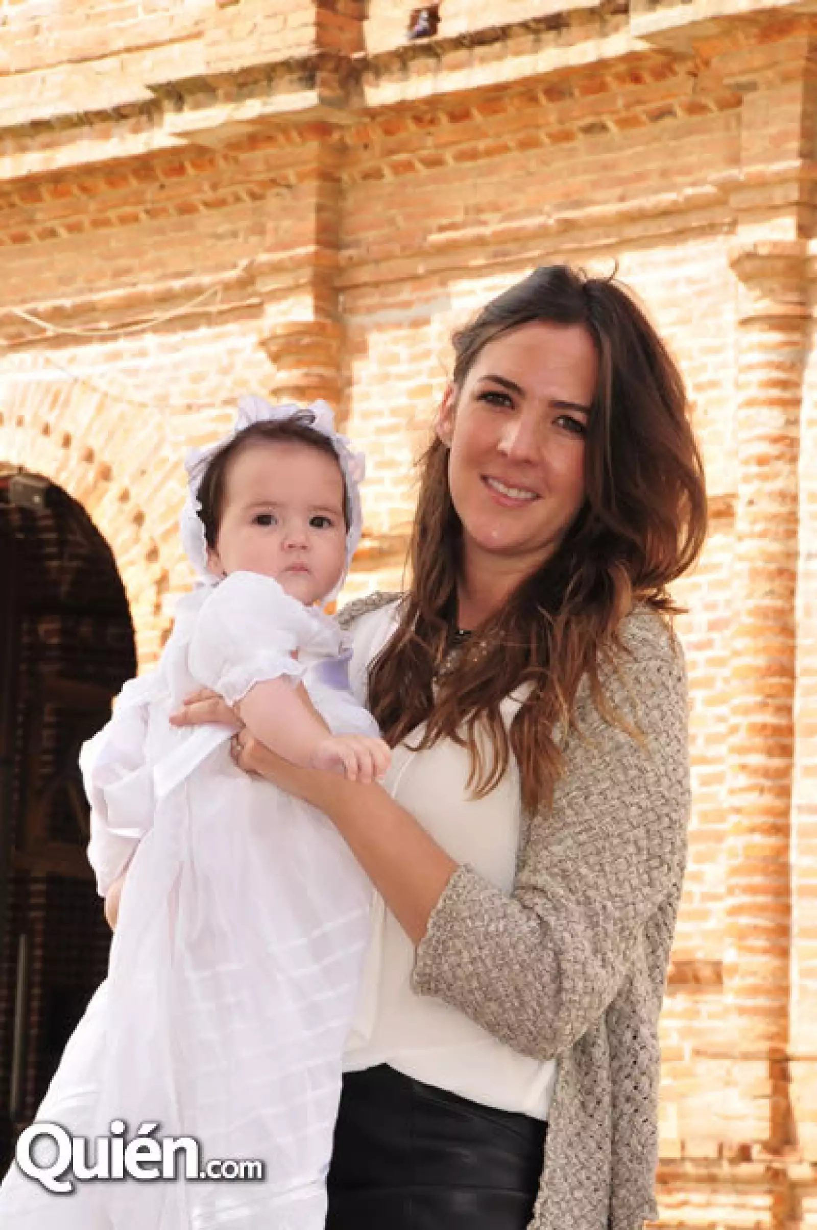 Julia González Lebrija y Lupita Lebrija