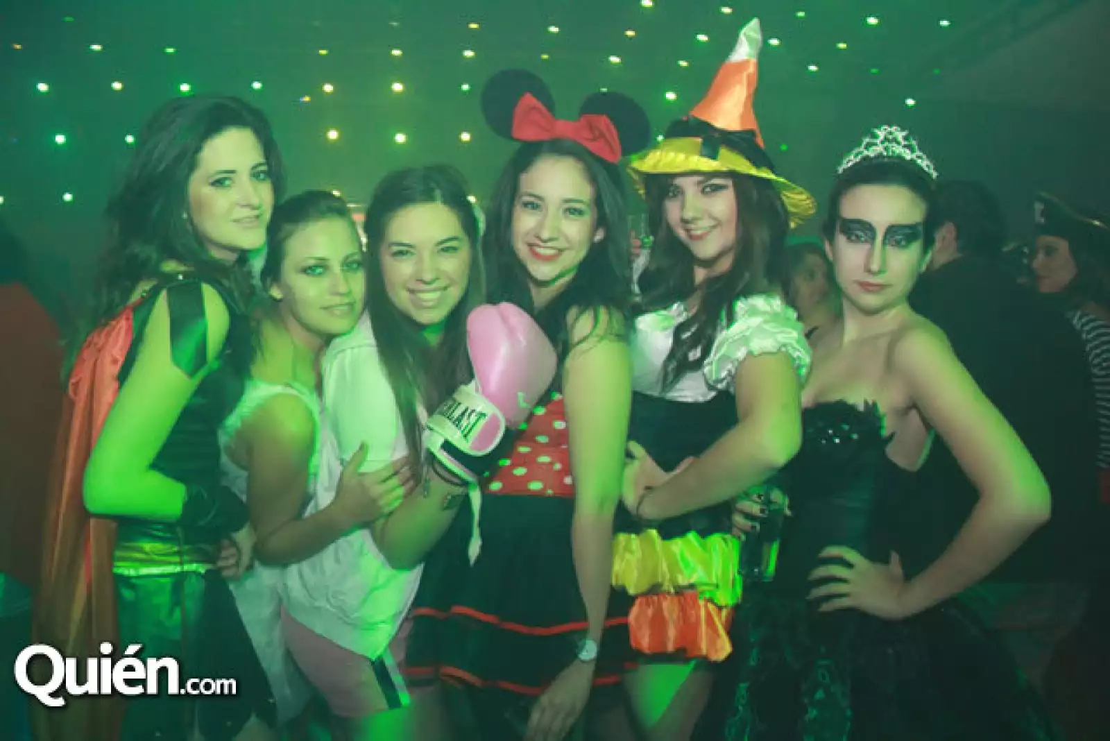 Rosaura Flores,Adriana Rodri%u0301guez,Brenda Guajardo,Brenda Flores,Fhaw Soo y Diana Flores