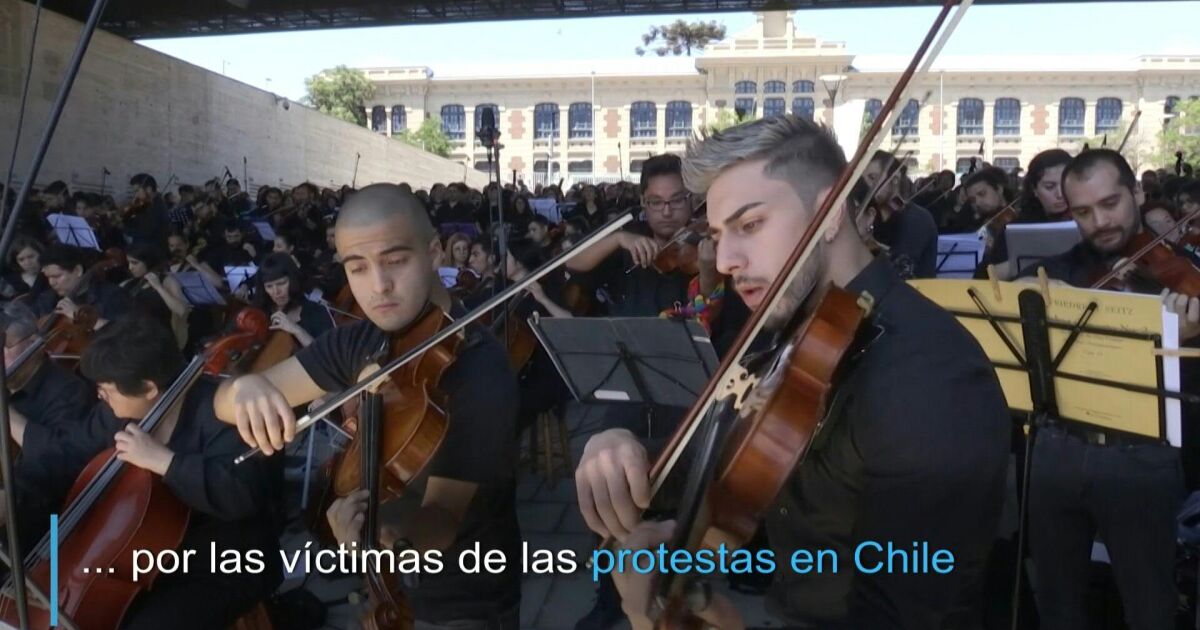 Músicos chilenos dedican el Réquiem de Mozart a las víctimas en protestas