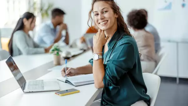 Los presagios sobre el fin del trabajo presencial fueron exagerados