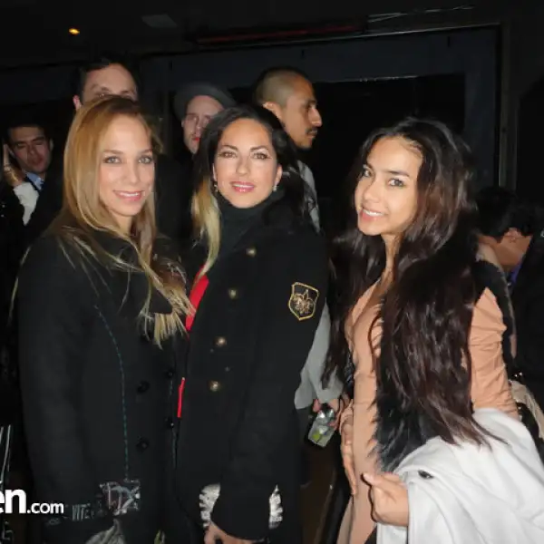 Andrea Dickins, Bárbara Mori y Ruth Haselberger
