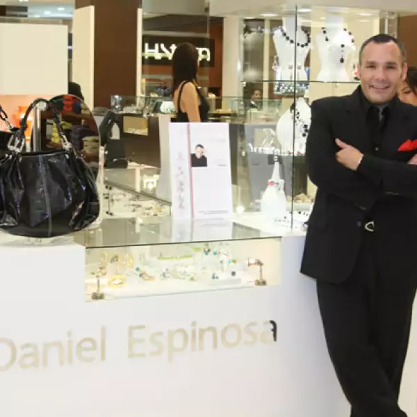 Daniel Espinosa presenta su nueva linea en plata
