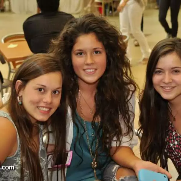 Ale Flores,Ale de la Garza y Daniela Benavides