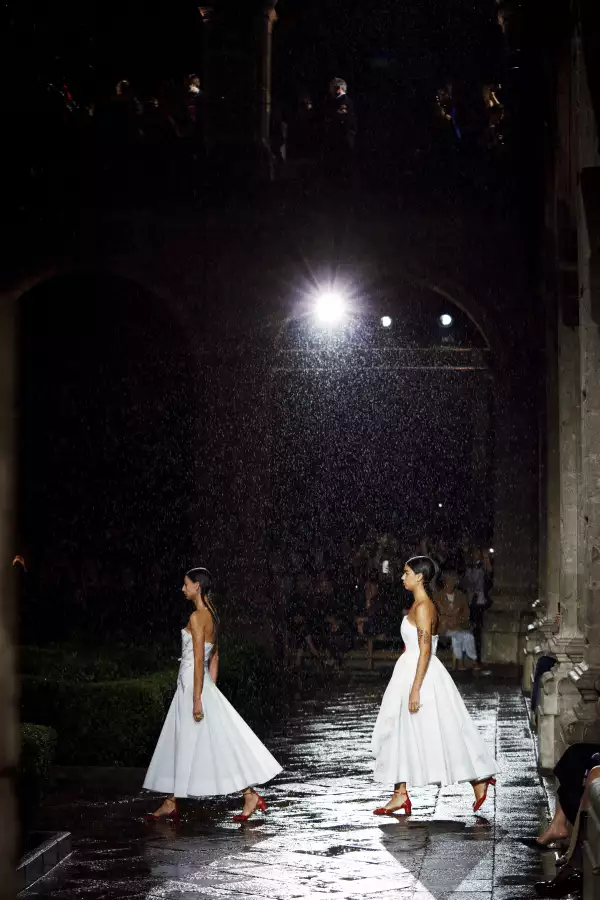 Final de la pasarela de Dior Cruise 2024 en México