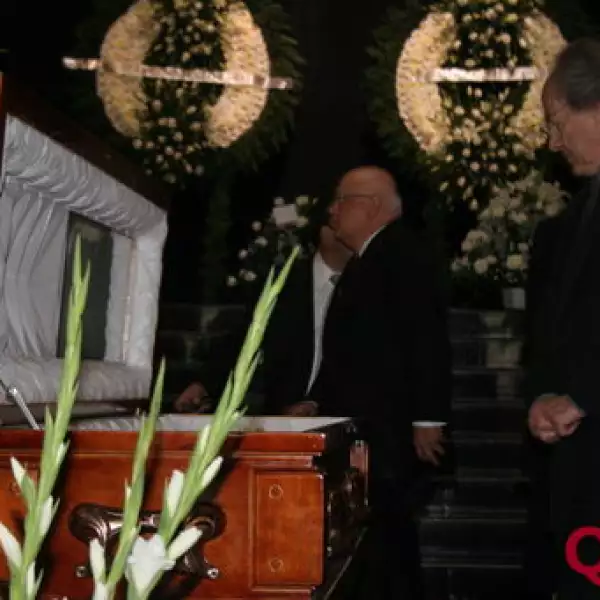 Teodoro González de León