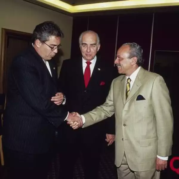 José Antonio Alonso, Alfredo Arosamena, Antonis Grivas