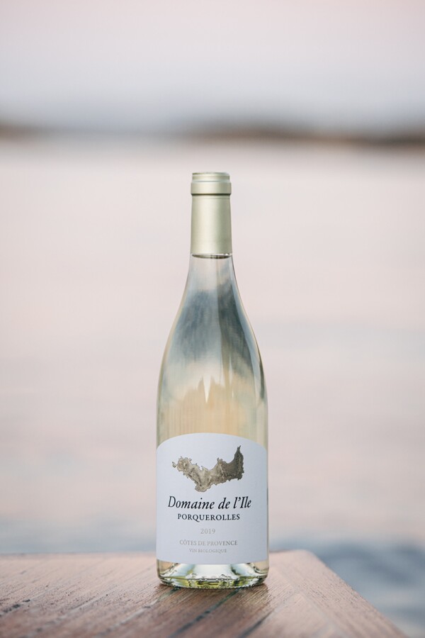 vino-rosado-blanco-chanel-domaine-ile-porquerolles-3