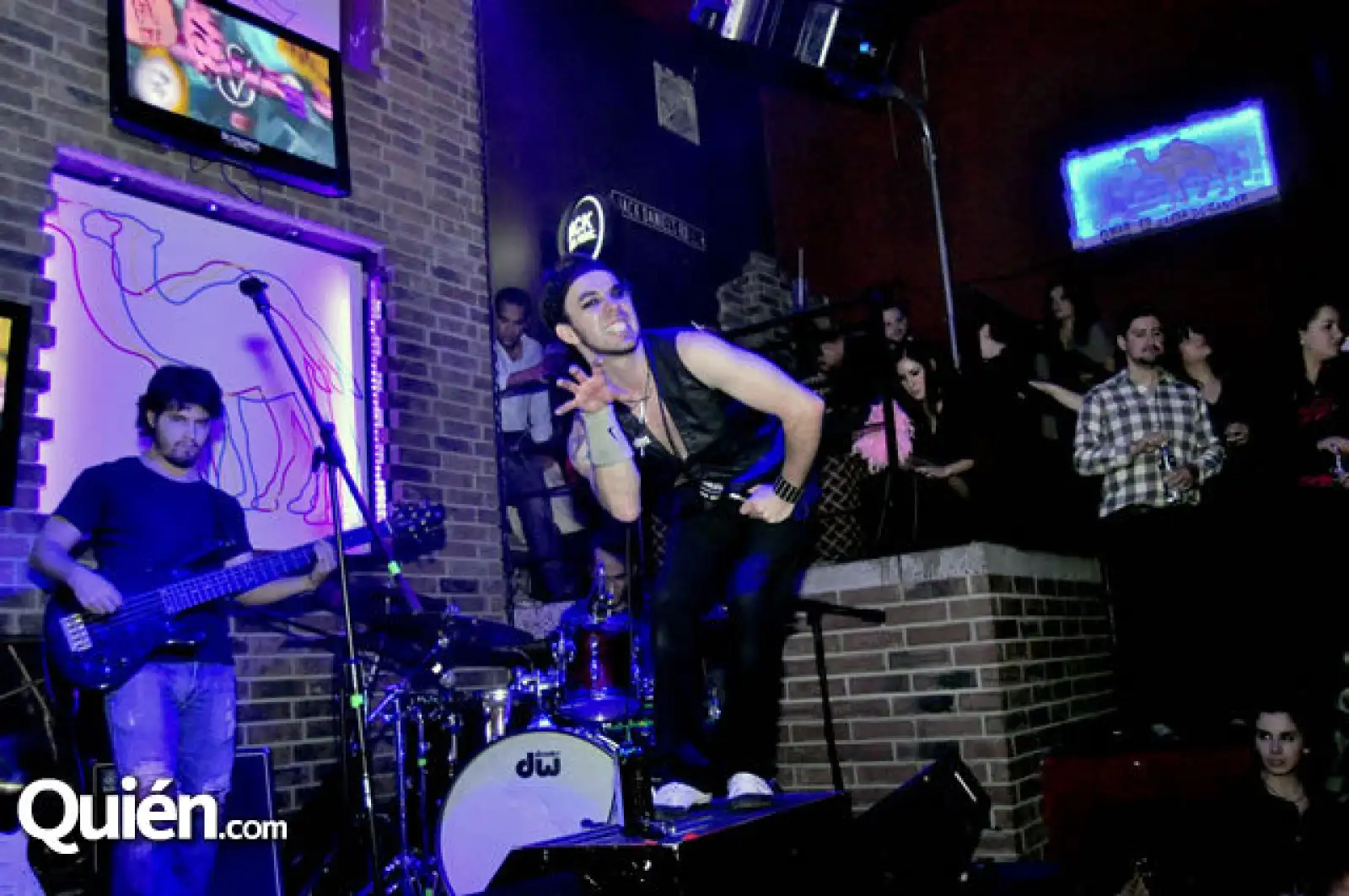 Alberto Sada presenta Tributo a Moderatto