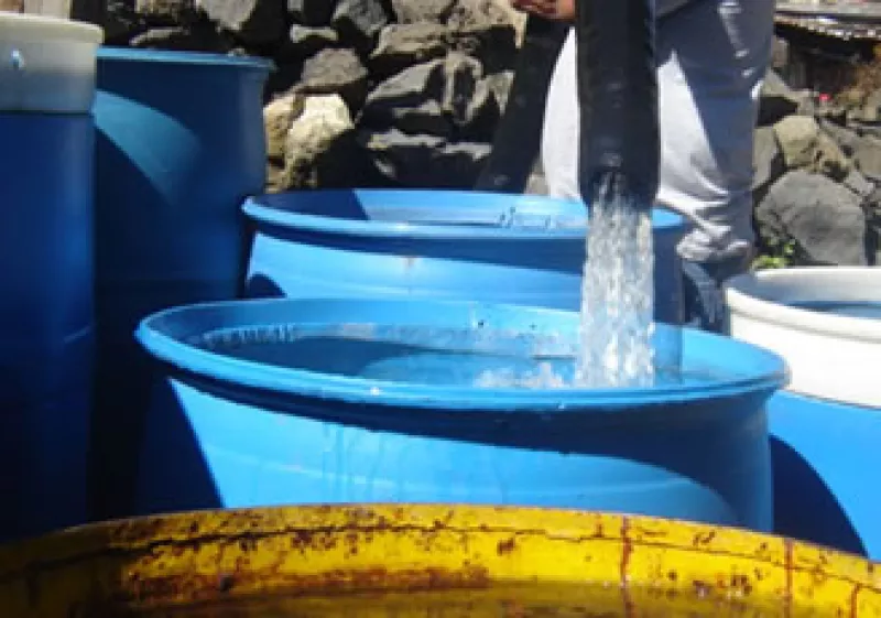 Debido a los ahorros que se conseguirán con los nuevos equipos, se pretende que llevar agua potable a las zonas que actualmente no la reciben. (Foto: Notimex)