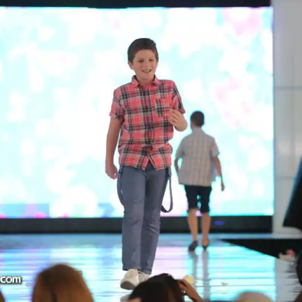 Festejo del día de las madres del Colegio Miraflores