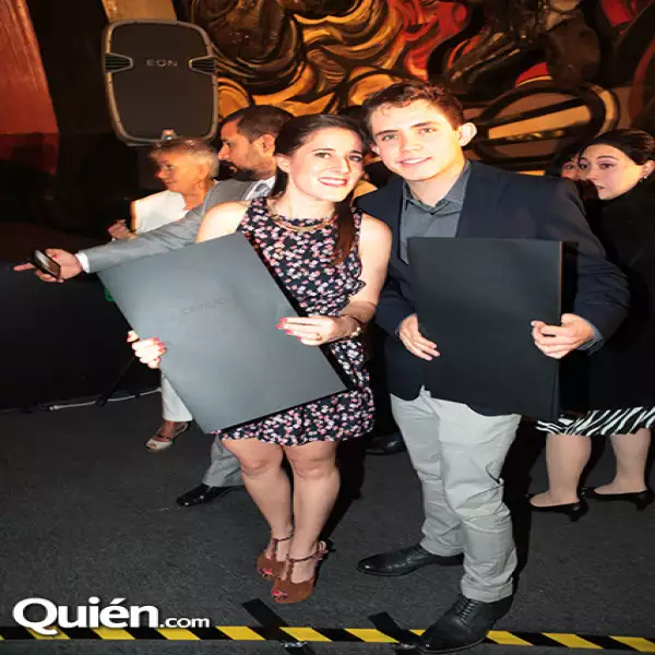 Cristina Robles,Ricardo Medrano