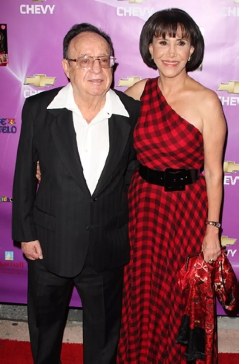 El portal "Celebrity Net Worth" apunta que sus ganancias sumaron 50 MDD a lo largo de su carrera. "Forbes" indicó que cada capítulo del "Chavo del 8" produjo 1.3 MDD por 24 años de transmisión.