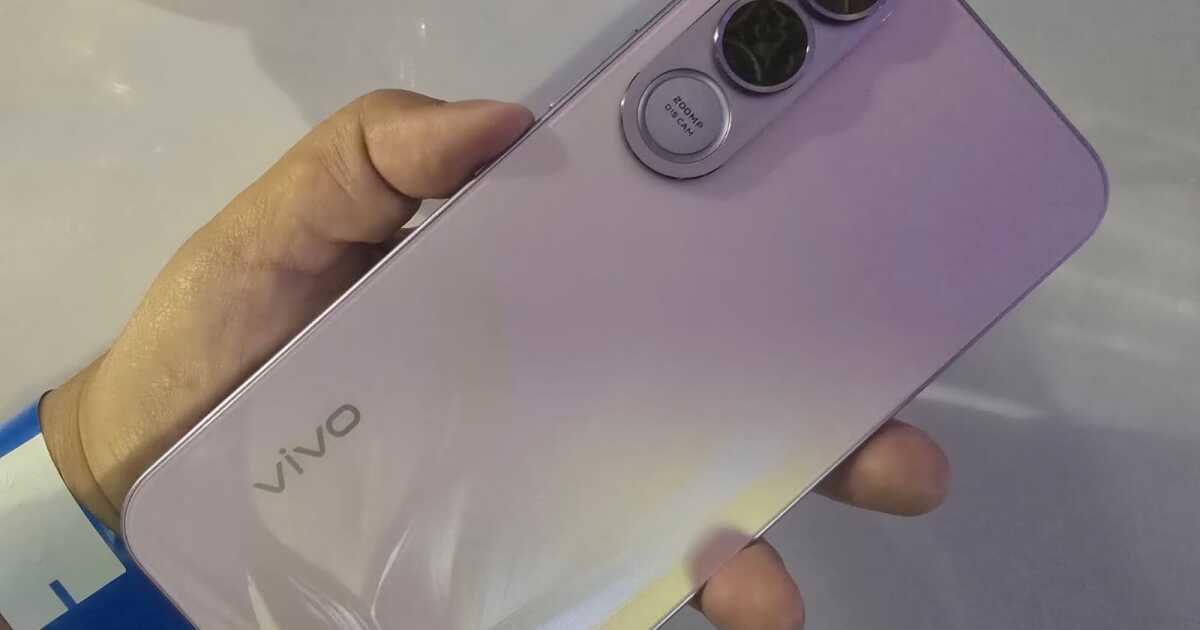 Vivo, orta sınıf akıllı telefonlarda pazarı Motorola ve Oppo'dan 'çaldı' ve Meksika'da V70 serisini piyasaya sürdü