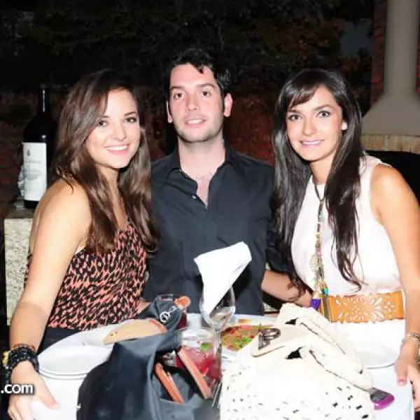 Paula Reyesretana,Javier Castellanos,Fernanda Gómez
