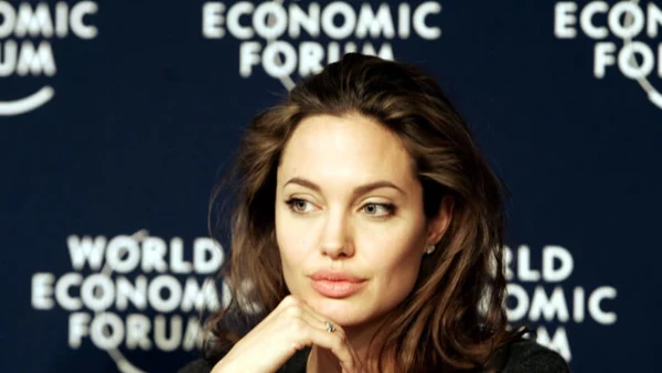 En 2005 la actriz estadounidense participó en el Foro Económico Mundial de Davos, Suiza.