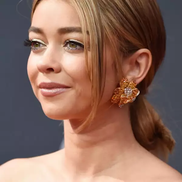 Sarah Hyland.