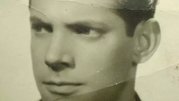 El comediante dedicó un mensaje a su padre, Eugenio González Sánchez de Tagle, quien falleció un 14 de febrero de hace 30 años.