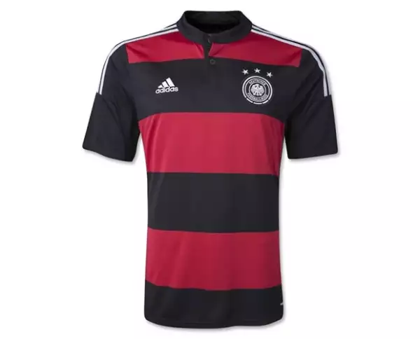 La tecnología de esta camisa hace que sea increíblemente ligera.