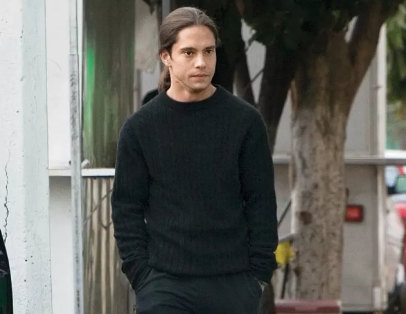 Luis Miguel y su familia son personajes que desde que, cantante comenzó a ser famoso, han sido un enigma. Aquí algunas cosa que se han dicho de ellos.