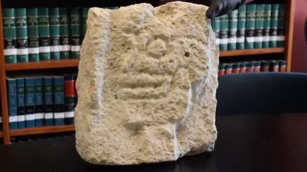 pieza-maya-recuperada-alemania.jpg