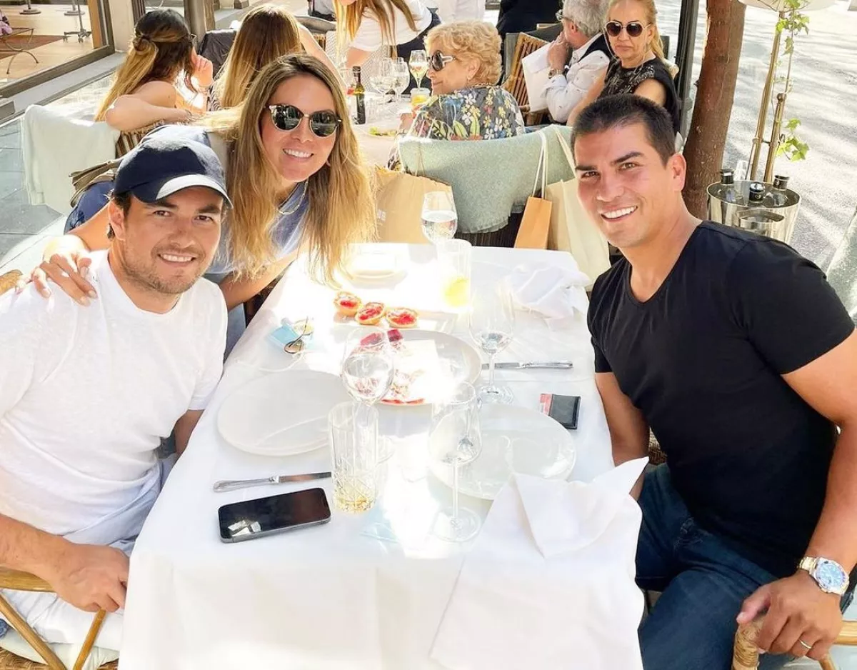 Hermanos checo perez.jpg