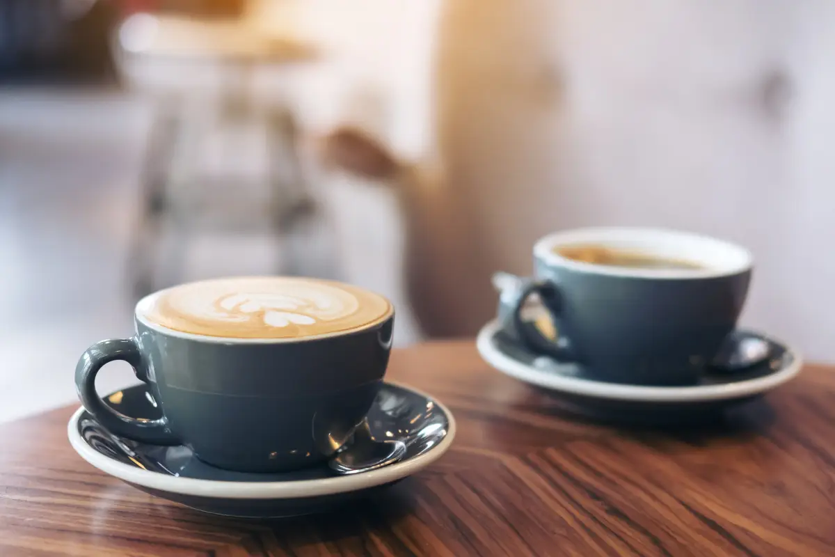 ¿Nos tomamos un café?