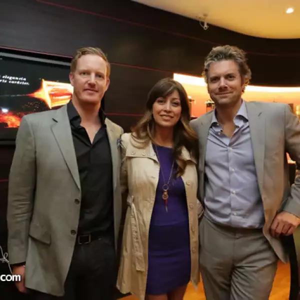 Andrew Scoular,Marlene Blanco,Hugo Van Belle