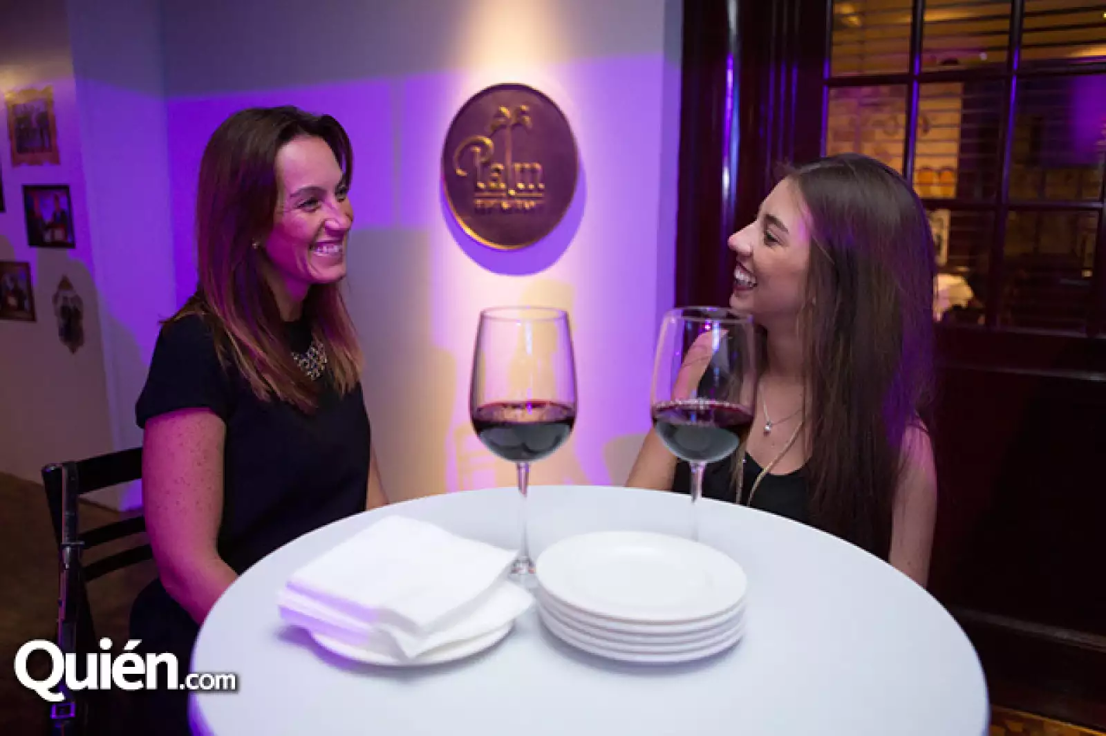 Maribel Tenreiro y Regina Bojorquez