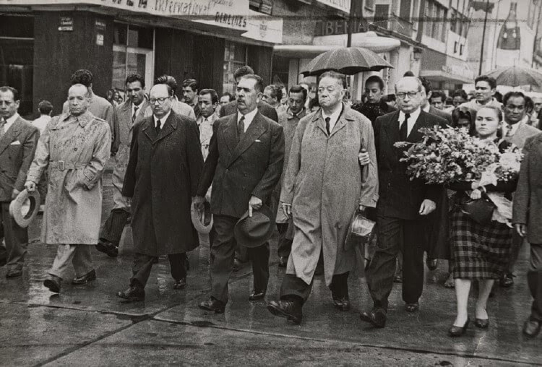 fotografías del funeral de Frida Kahlo