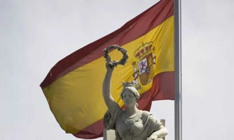 La agencia dijo que el Gobierno está en camino de cumplir con su objetivo de reducir el déficit estatal. (Foto: AP)