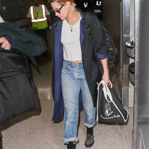 Kristen Stewart at LAX International Airport, Los Angeles, USA - 05 Dec 2017