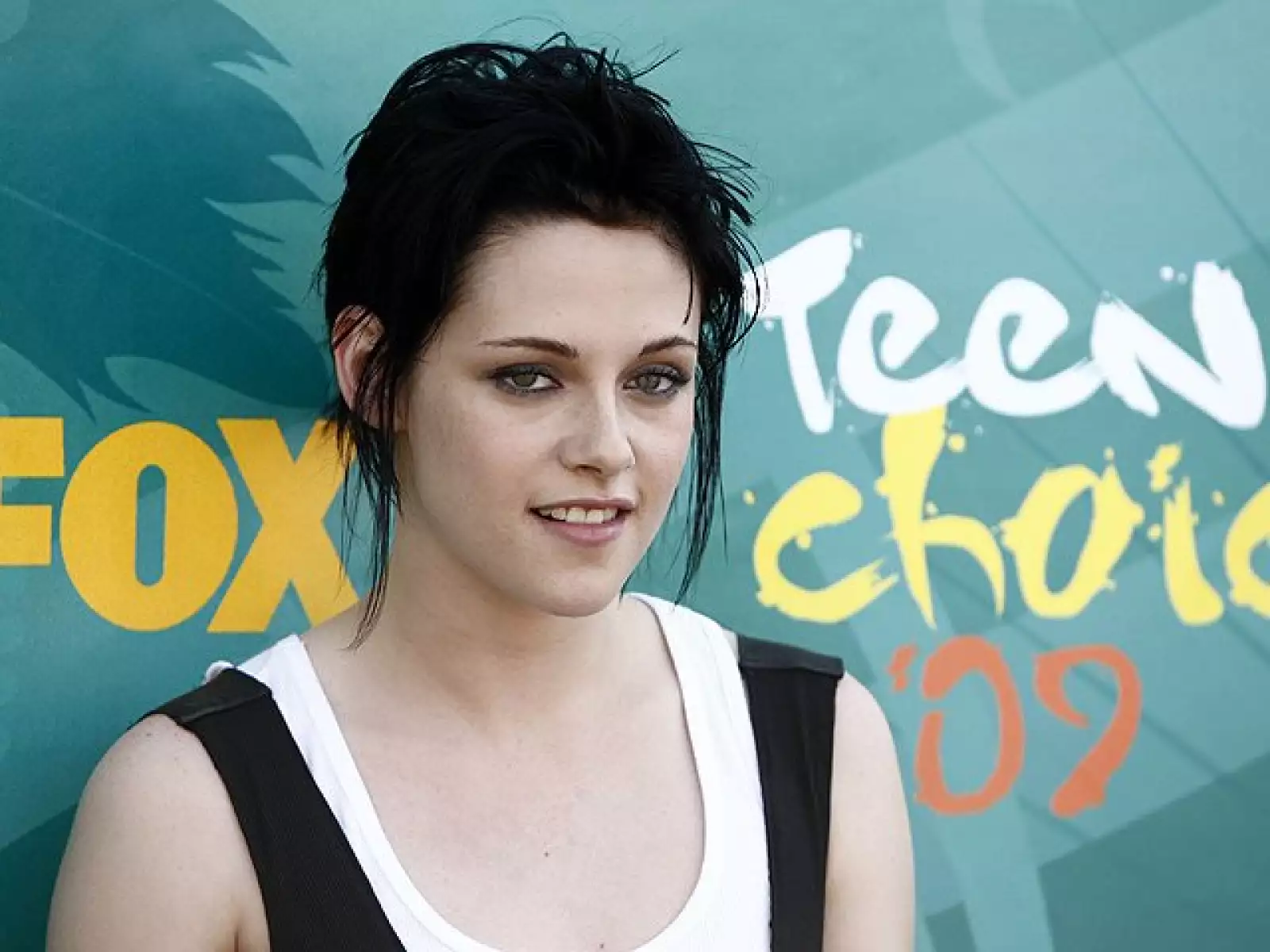 A su llegada a los Teen Choice Awards, 2009.