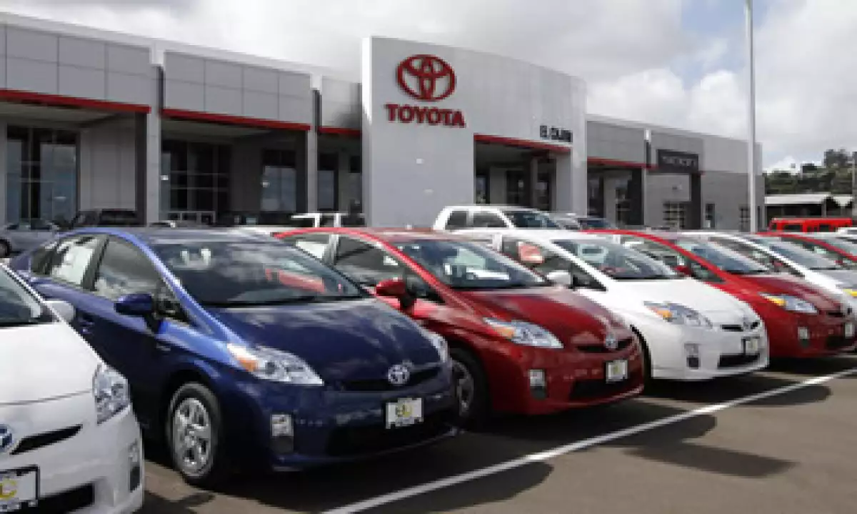 El modelo Prius es un automóvil híbrido eléctrico y de gasolina. (Foto: AP)