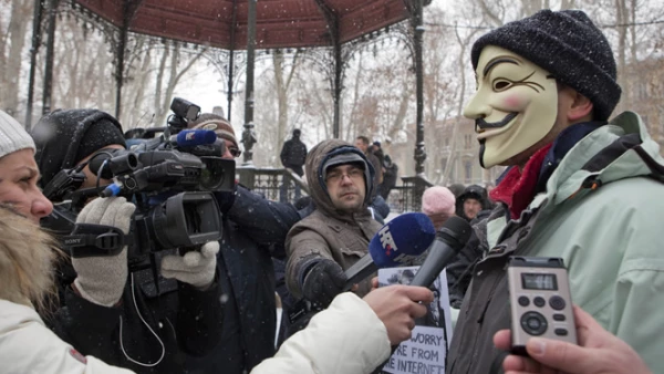 La gente sólo supo del proyecto en 2008, dos años después de que comenzara a discutirse, cuando Wikileaks filtró unos documentos.