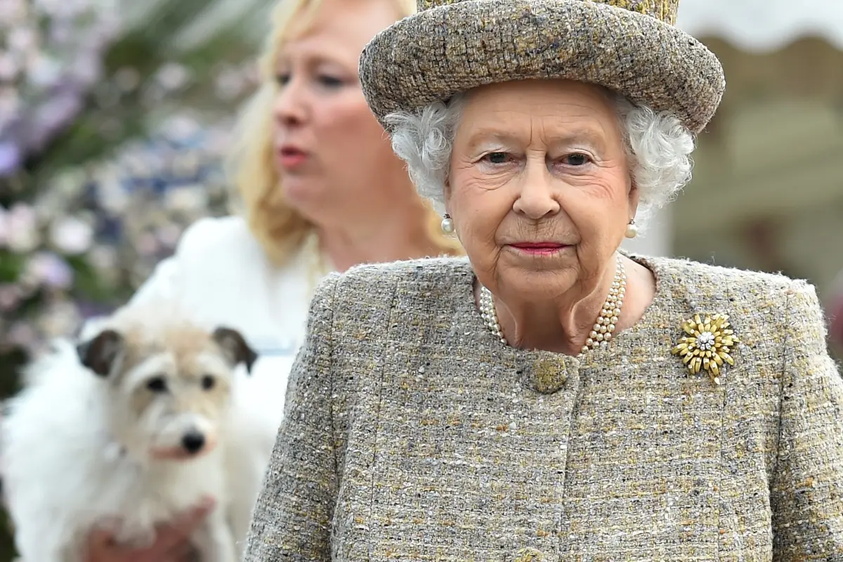 reina-isabel-ii
