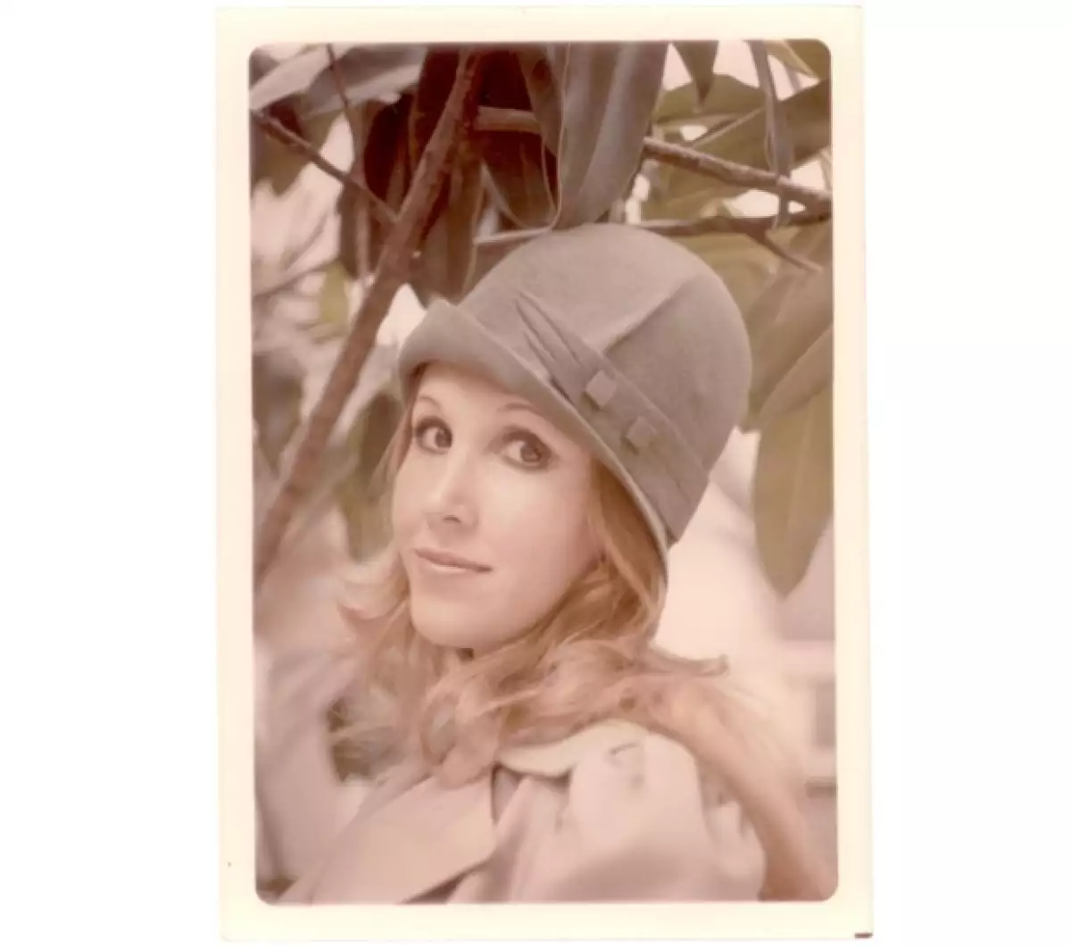 La esposa del querido comediante mexicano tuvo que teñirse el cabello de rubio par ainterpretar el papel de Doña Florinda en el progrma El Chavo del Ocho.