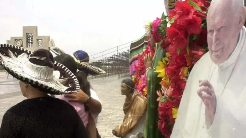 Papa Juan Pablo II - La Villa -2002