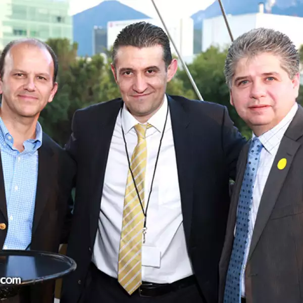 José Peña. Julio Azcandón y Fernando Batiza