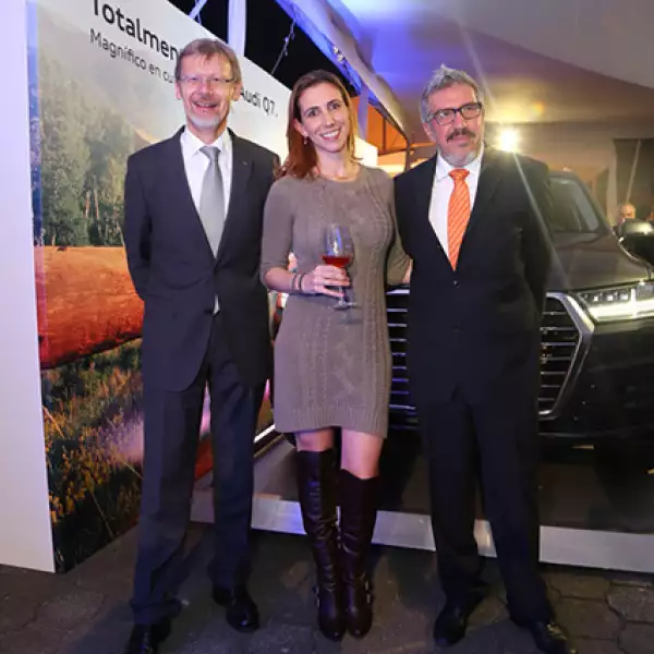 Walter Hanek,Paulina Segobiano y Ricardo Molina